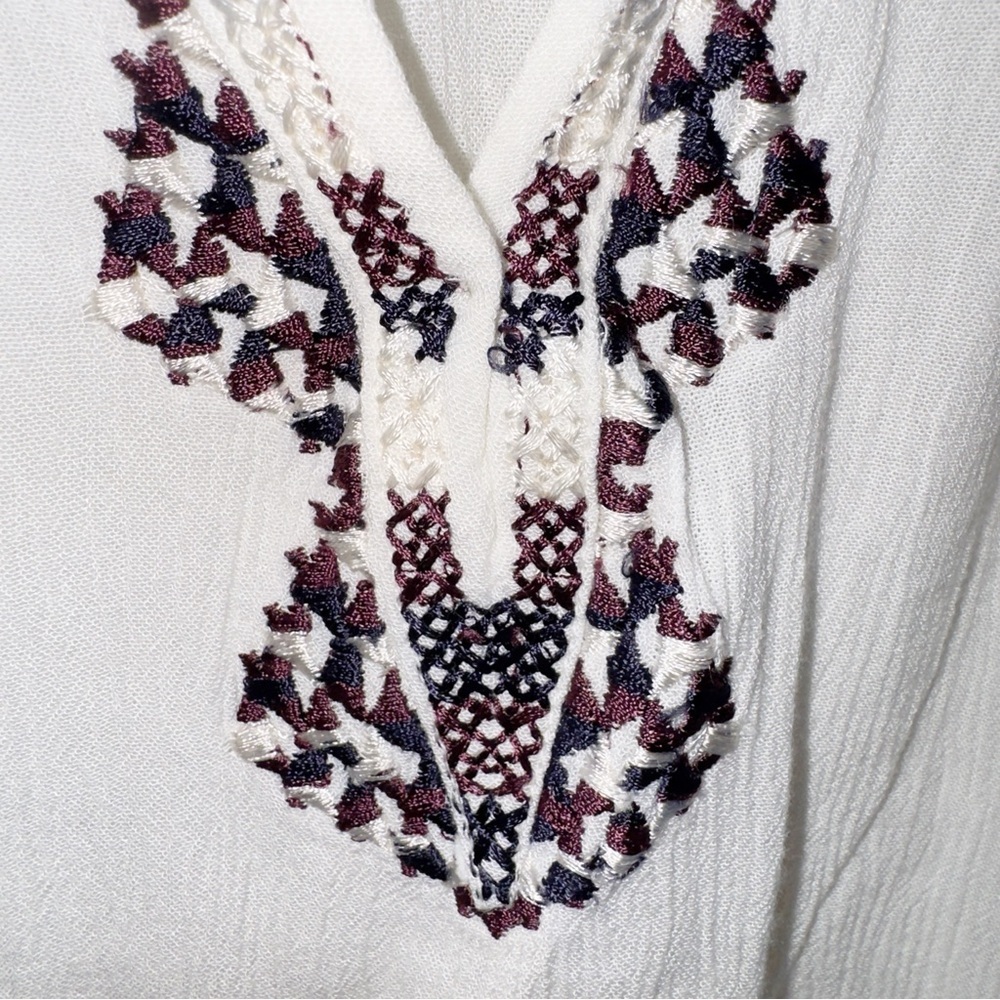 Paige White Embroidered Women's Peasant Top Boho Cottagecore Sz XS Feminine - Picture 7 of 14
